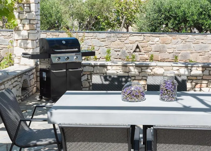 Navi B3 Brand New In * Naousa (Paros)